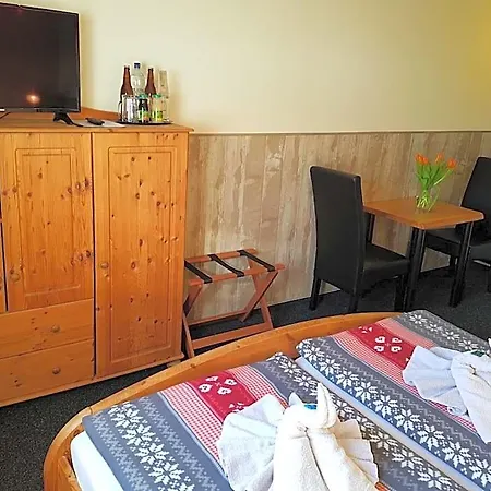 Hotel Pathes Hof 2*